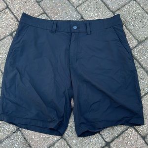 Lululemon men black shorts